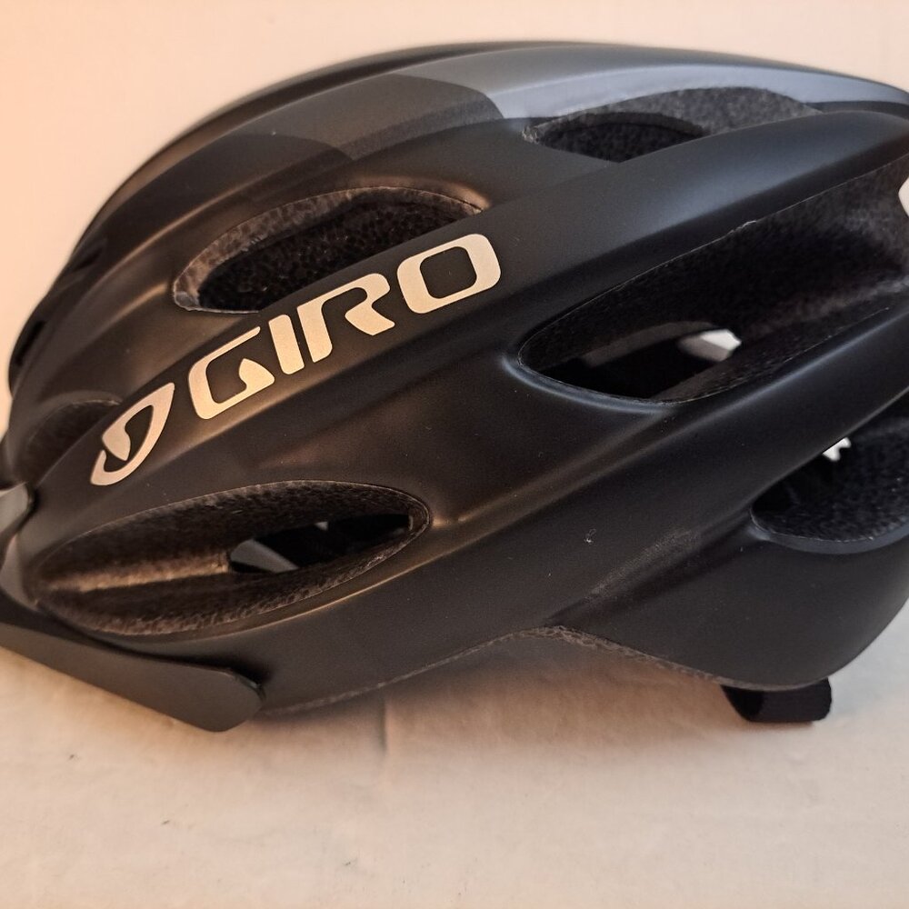 GIRO Revel Adult Universal Fit Cycling Helmet Black 21.25-24 in. - Picture 3 of 8